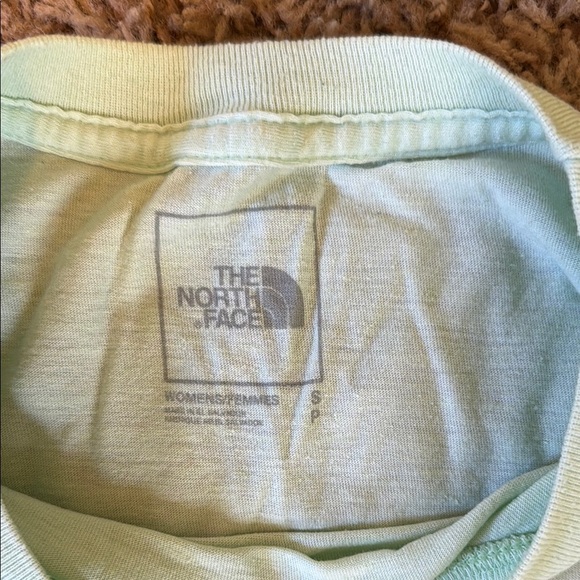 The North Face Green Short Sleeve Tee - Picture 2 of 3